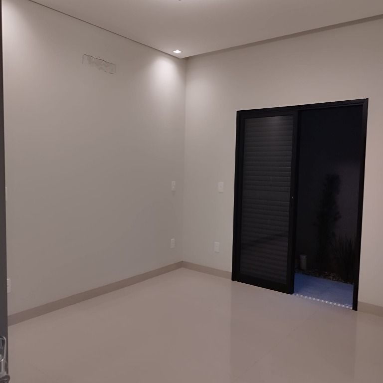 Casa de Condomínio à venda com 3 quartos, 212m² - Foto 13