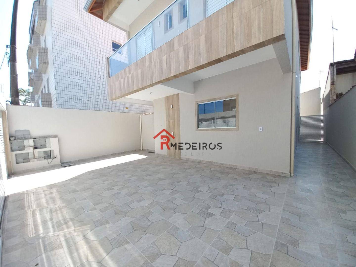 Sobrado à venda com 2 quartos, 69m² - Foto 2