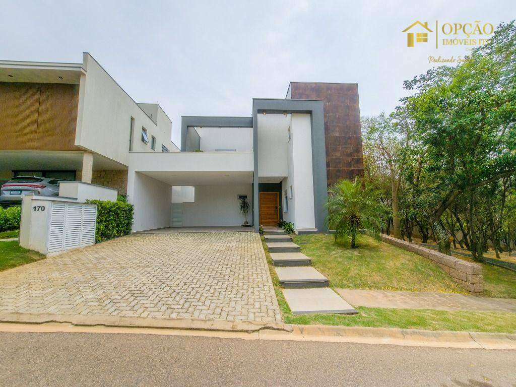 Casa de Condomínio à venda com 3 quartos, 304m² - Foto 2