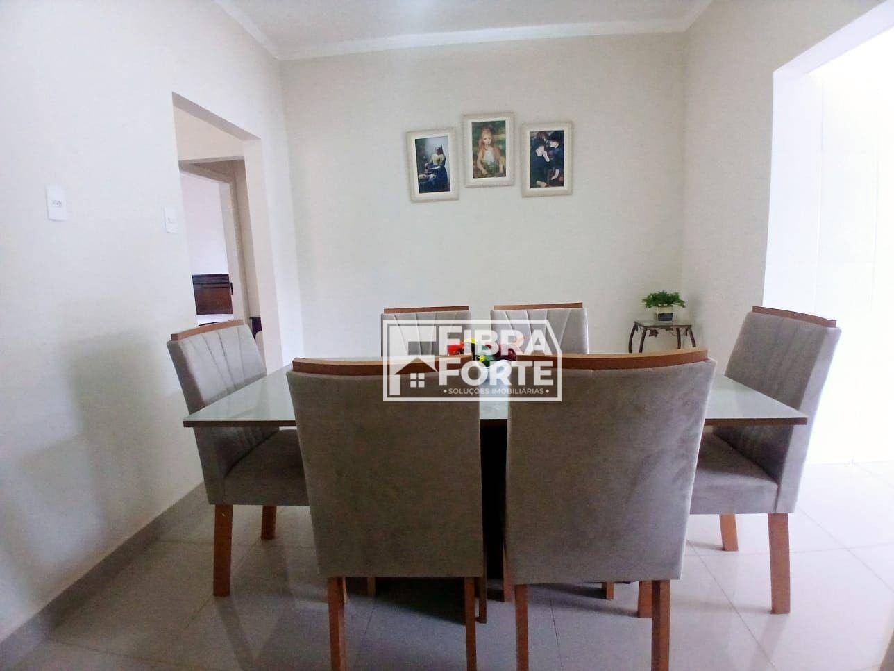 Casa à venda com 2 quartos, 158m² - Foto 3