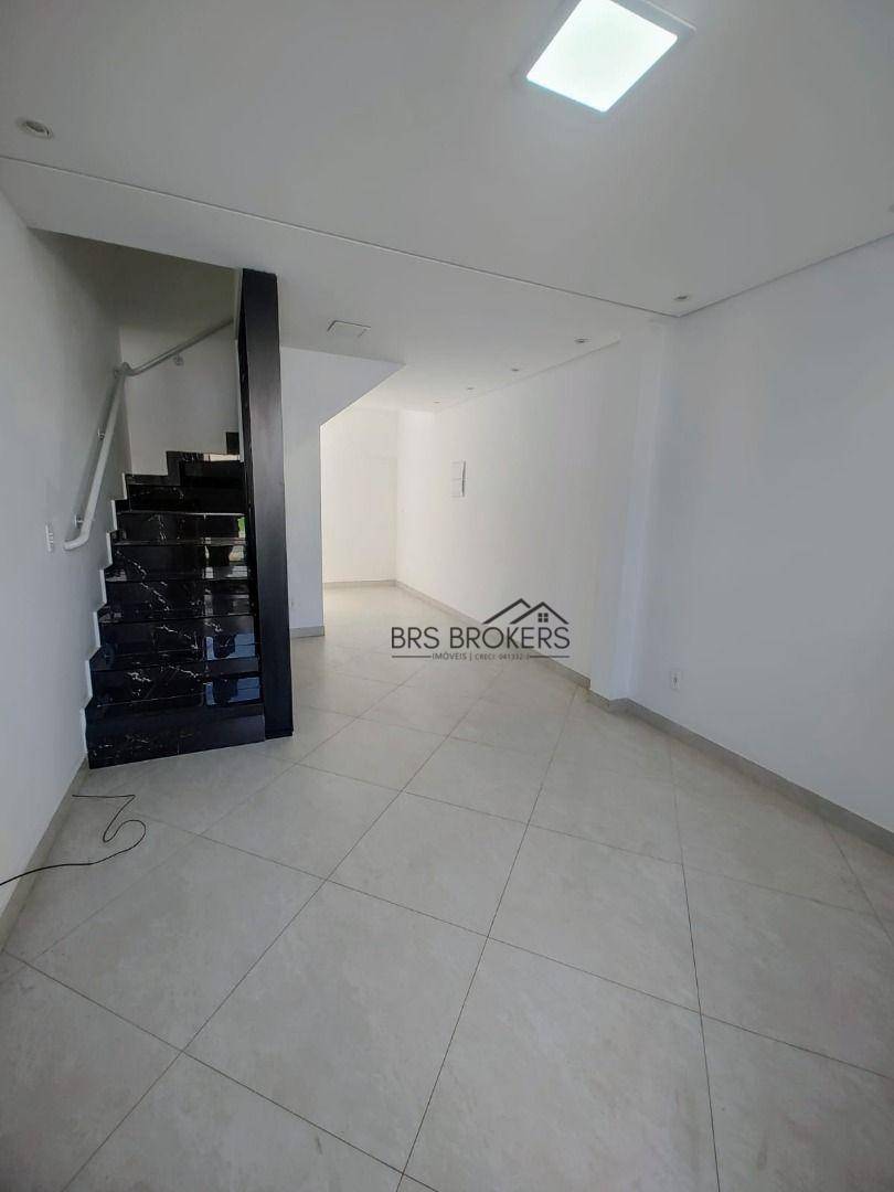 Sobrado à venda com 2 quartos, 55m² - Foto 3