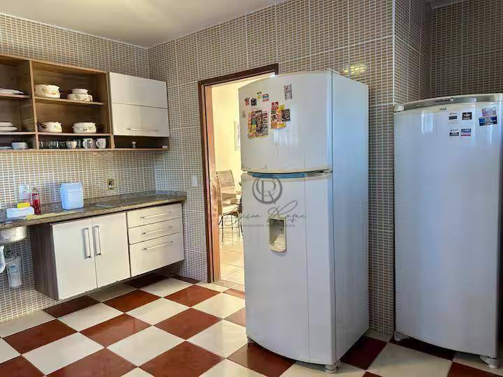 Casa de Condomínio à venda com 4 quartos, 210m² - Foto 18