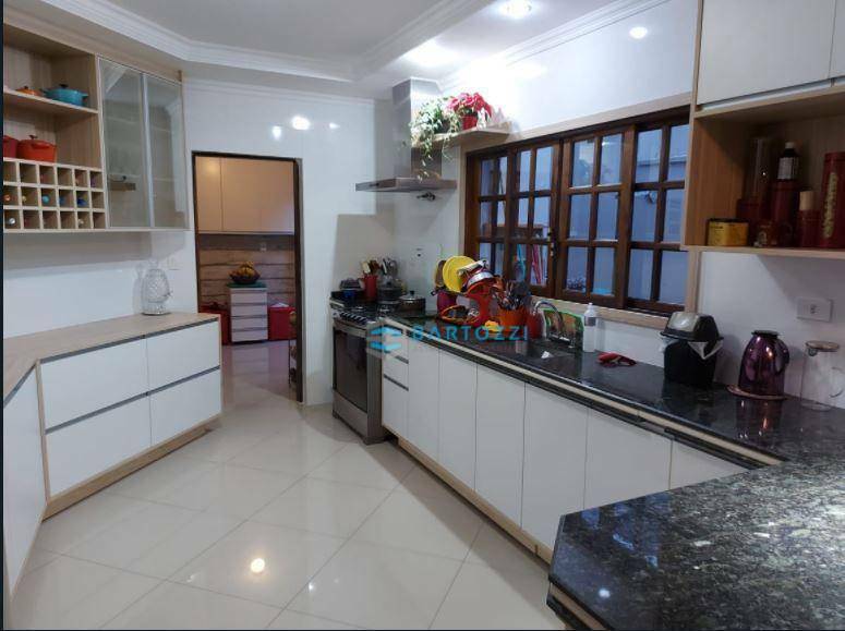 Sobrado à venda com 3 quartos, 280m² - Foto 29