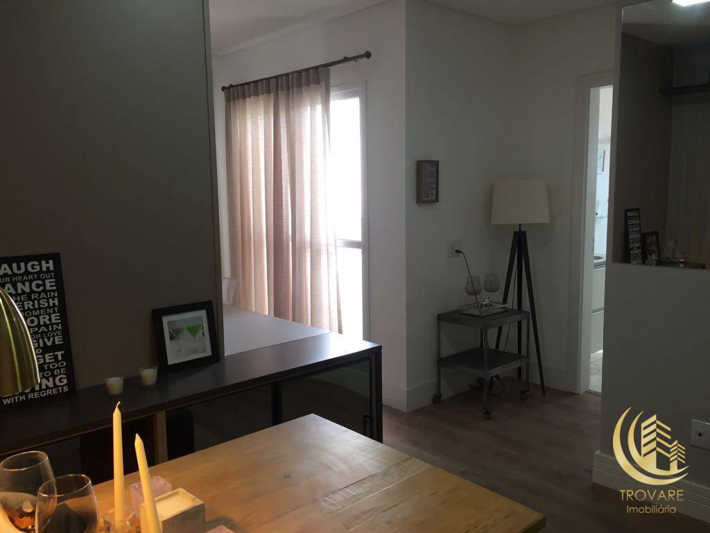 Apartamento à venda com 2 quartos, 58m² - Foto 11