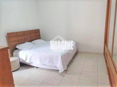 Casa à venda com 2 quartos, 273m² - Foto 2