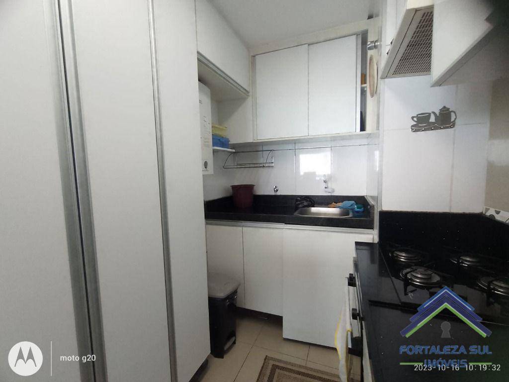 Apartamento à venda com 2 quartos, 78m² - Foto 29