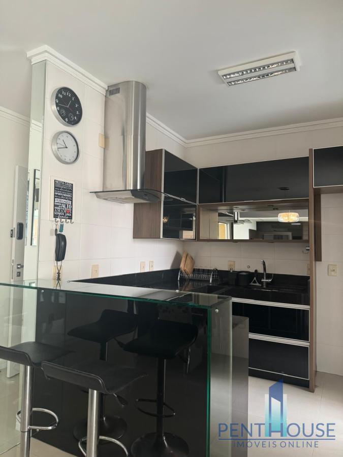 Apartamento para alugar com 3 quartos, 104m² - Foto 3