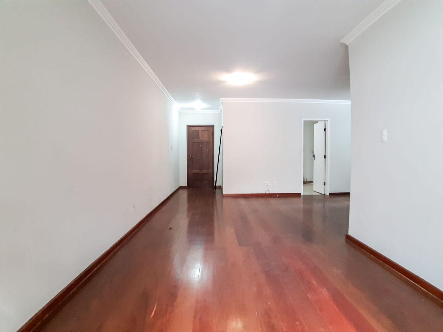 Apartamento à venda com 3 quartos, 130m² - Foto 12