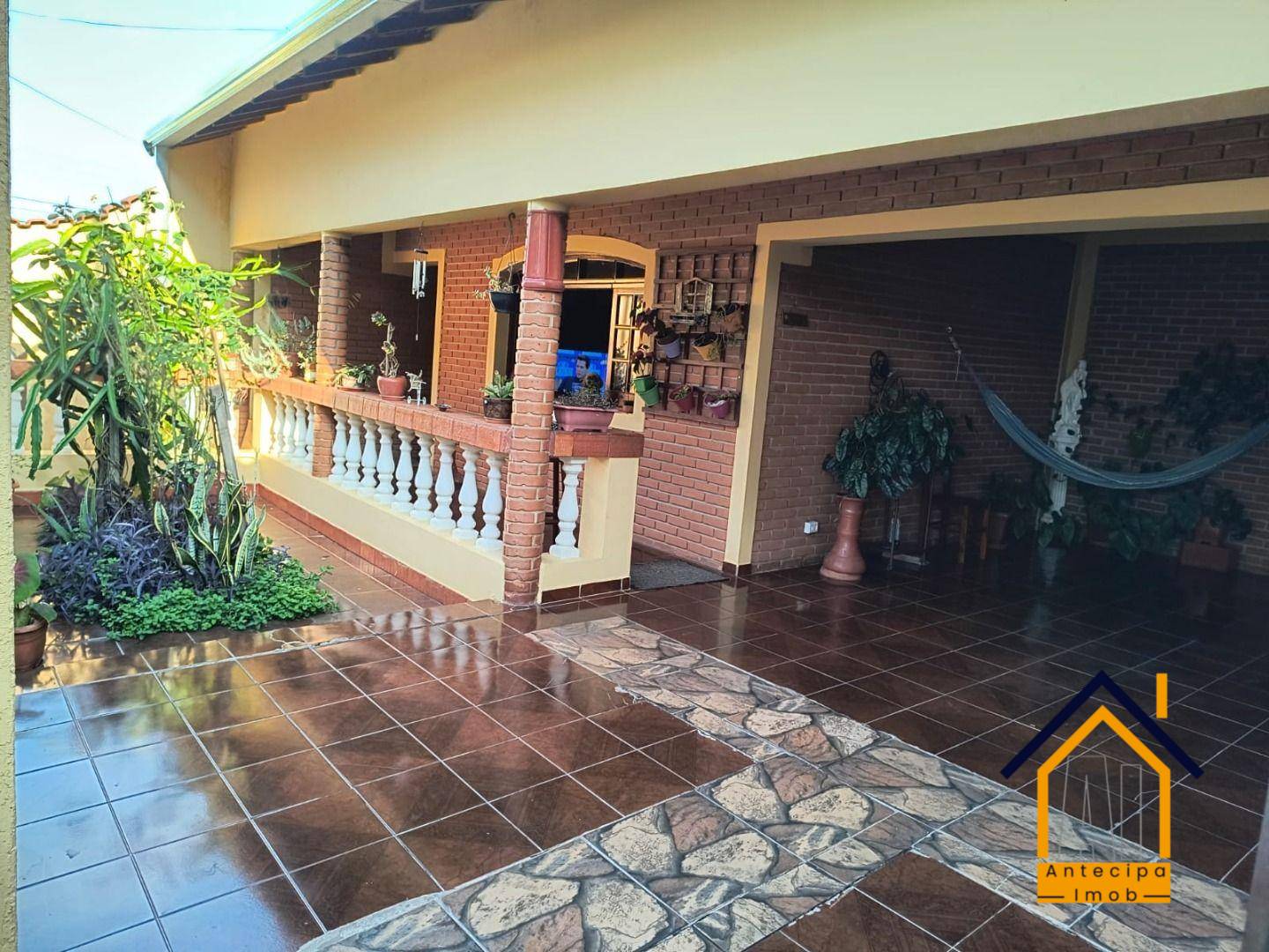 Casa, 4 quartos, 153 m² - Foto 1