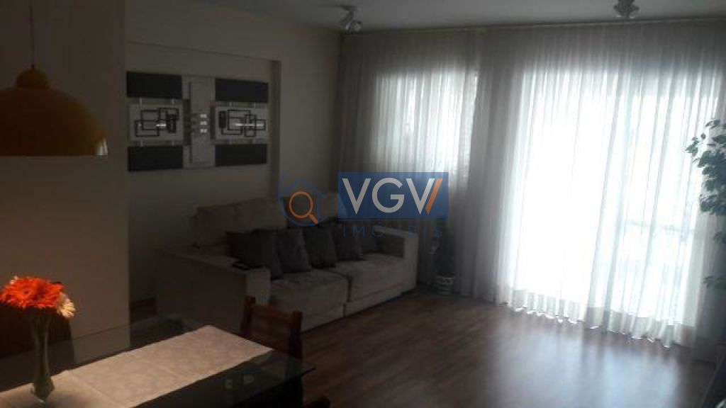 Apartamento à venda com 2 quartos, 81m² - Foto 2