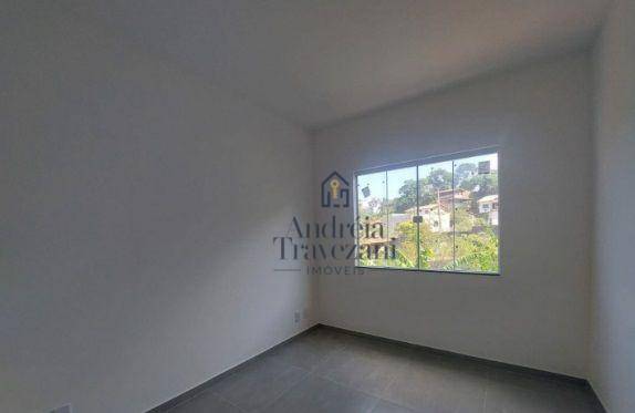 Casa à venda com 3 quartos, 95m² - Foto 9