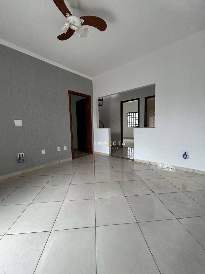 Casa à venda com 3 quartos, 168m² - Foto 14