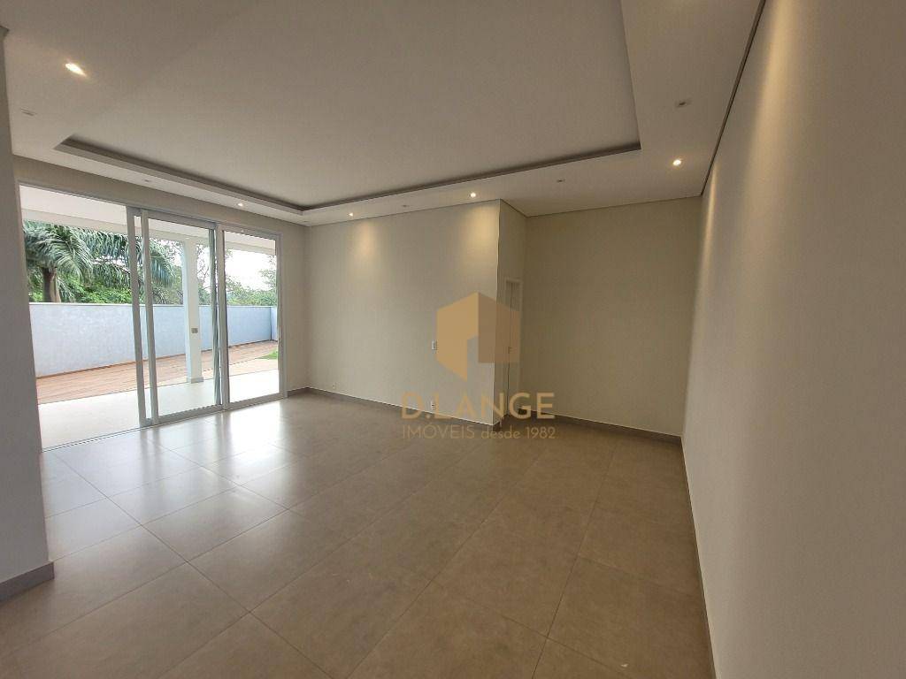 Casa de Condomínio à venda com 3 quartos, 236m² - Foto 5