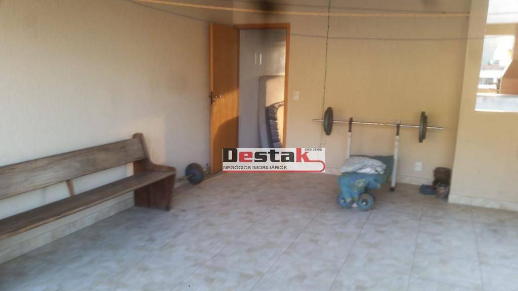 Sobrado à venda com 3 quartos, 248m² - Foto 3