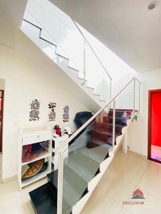 Casa à venda com 3 quartos, 172m² - Foto 4
