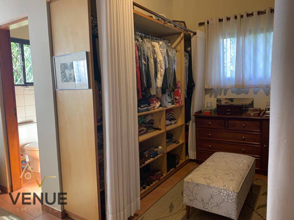 Chácara à venda com 6 quartos, 650m² - Foto 27