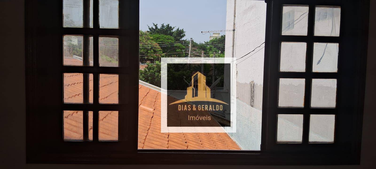 Casa à venda com 4 quartos, 105m² - Foto 15