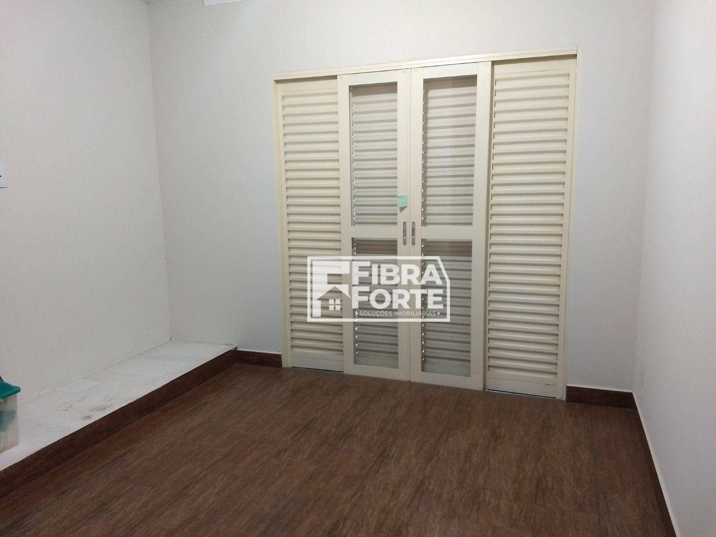 Casa à venda com 3 quartos, 220m² - Foto 14