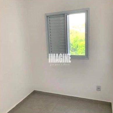 Apartamento à venda com 2 quartos, 40m² - Foto 12