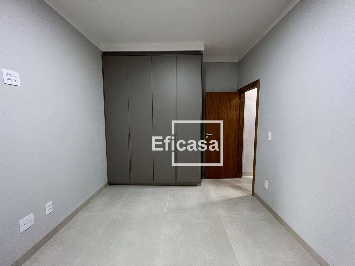 Casa de Condomínio à venda com 3 quartos, 246m² - Foto 35