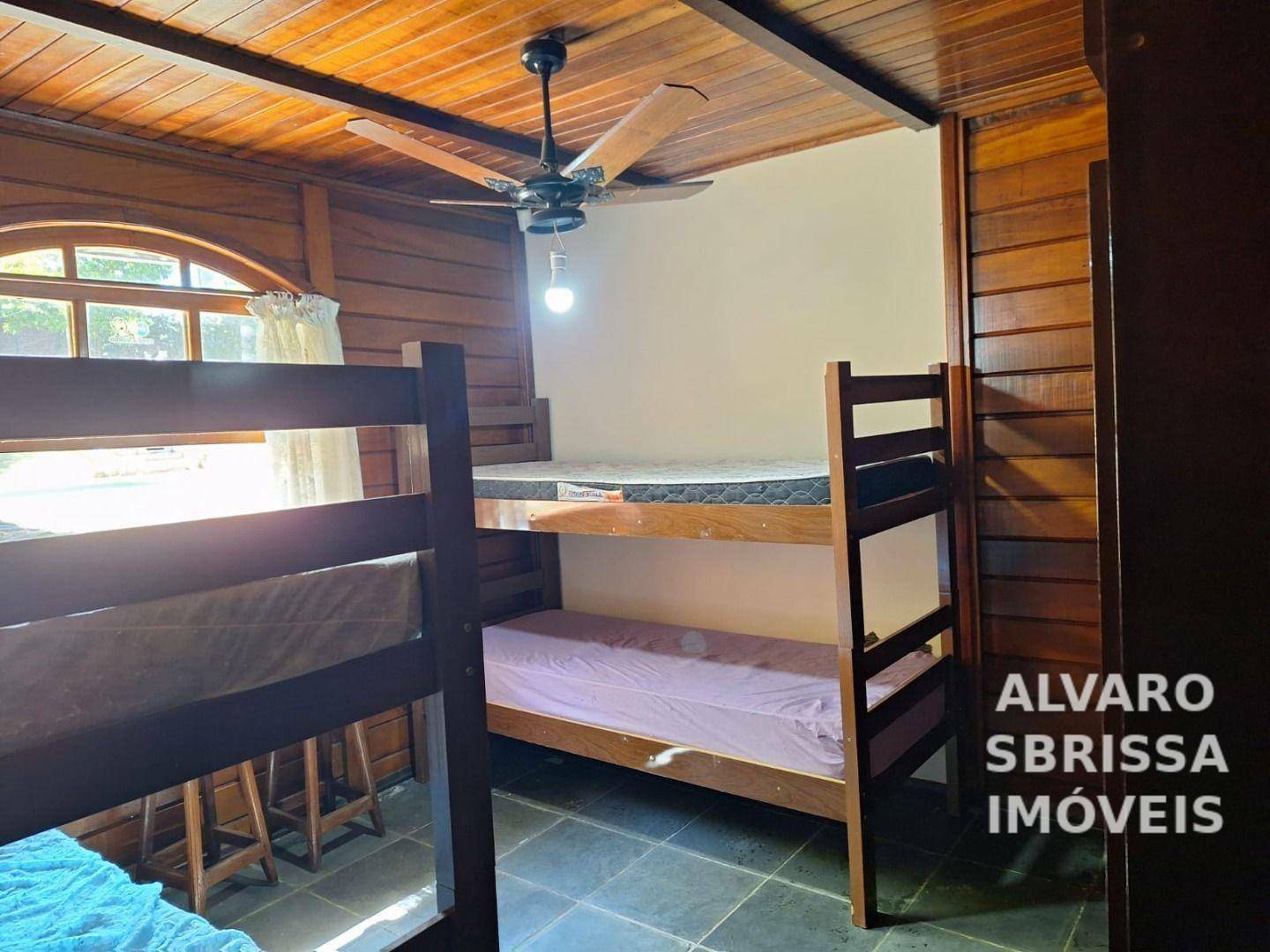 Chácara para alugar com 3 quartos, 300m² - Foto 15