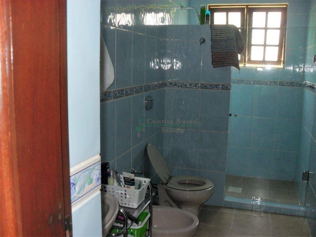 Casa de Condomínio à venda com 7 quartos, 220m² - Foto 24