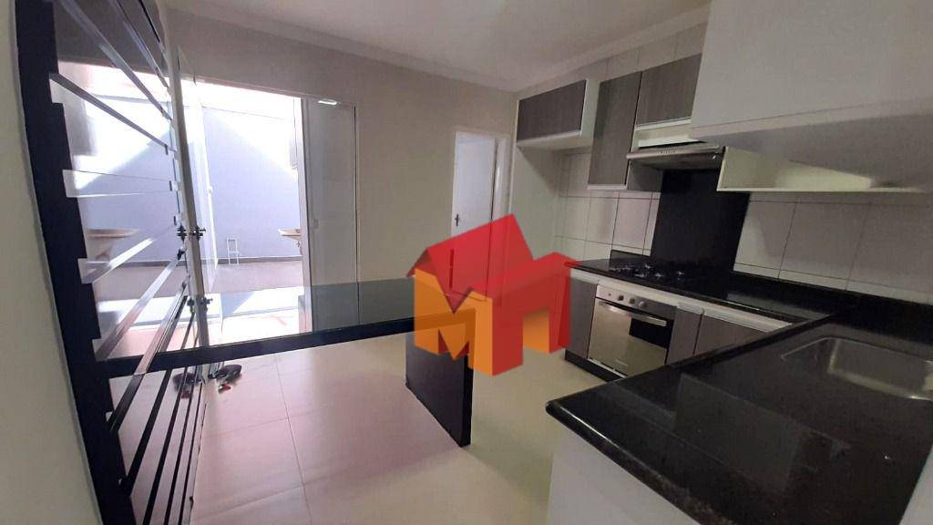 Sobrado à venda com 2 quartos, 110m² - Foto 4