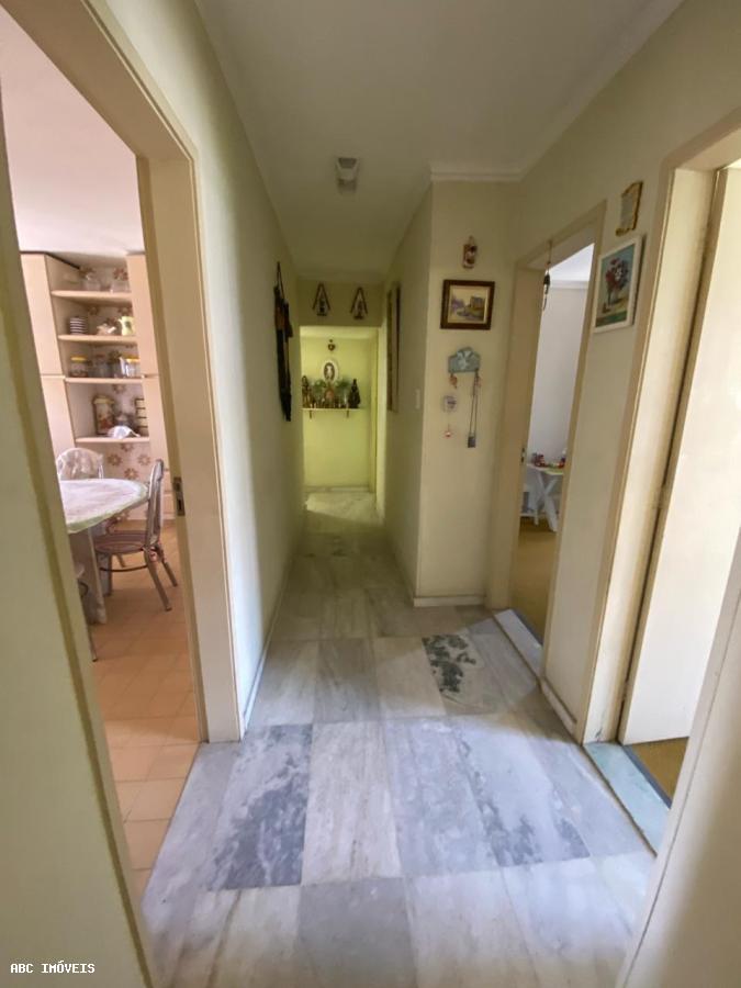 Apartamento à venda com 3 quartos, 138m² - Foto 16