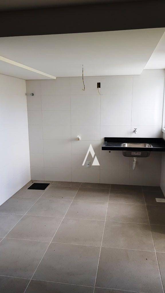 Casa de Condomínio à venda com 3 quartos, 200m² - Foto 13