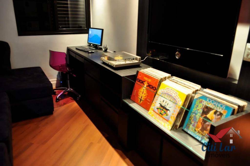 Apartamento para alugar com 3 quartos, 96m² - Foto 4