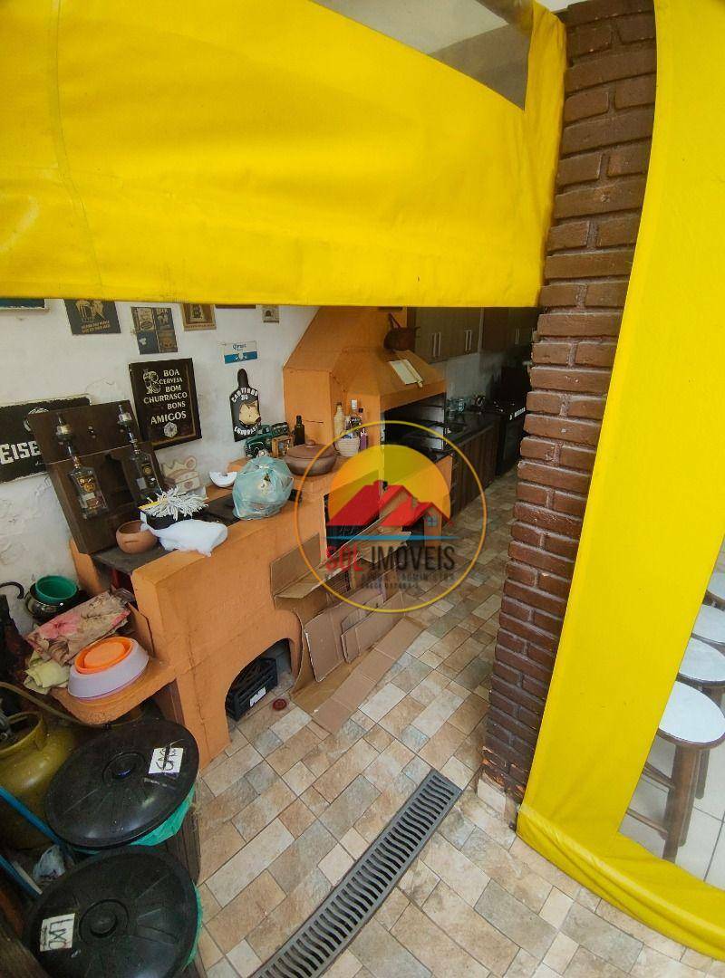 Chácara à venda com 4 quartos, 600m² - Foto 2