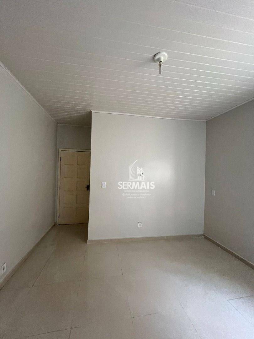 Casa para alugar com 4 quartos, 250m² - Foto 21