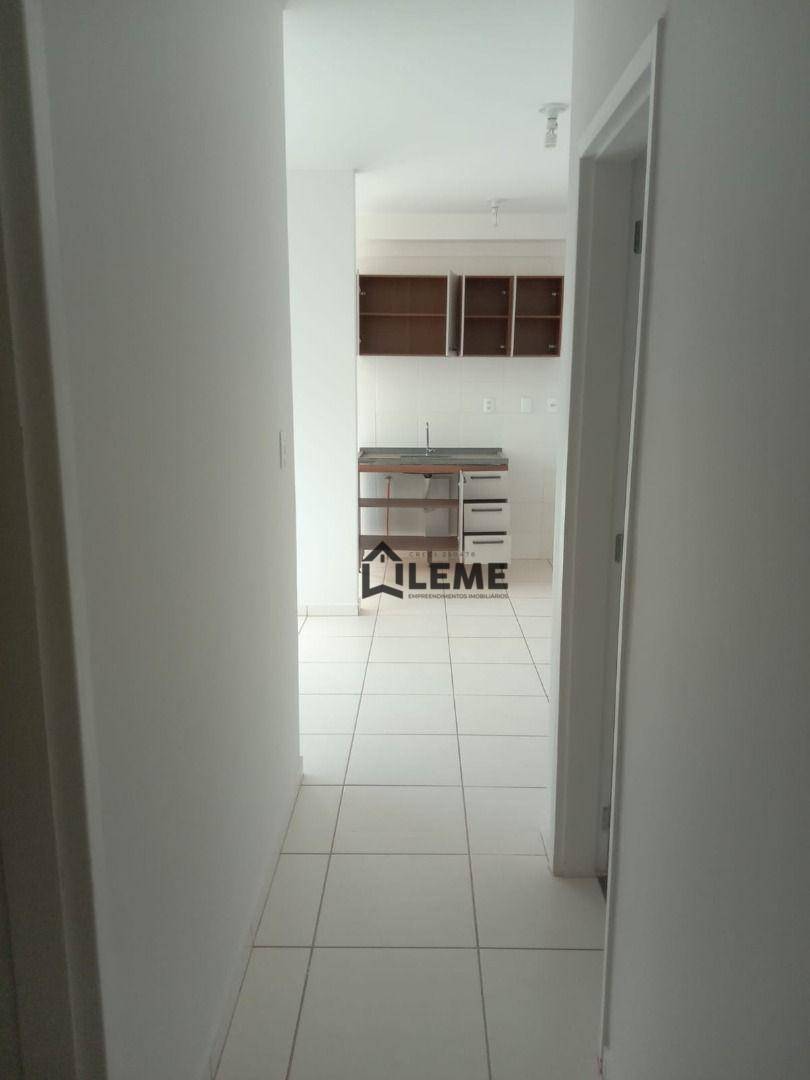 Apartamento para alugar com 2 quartos, 45m² - Foto 2