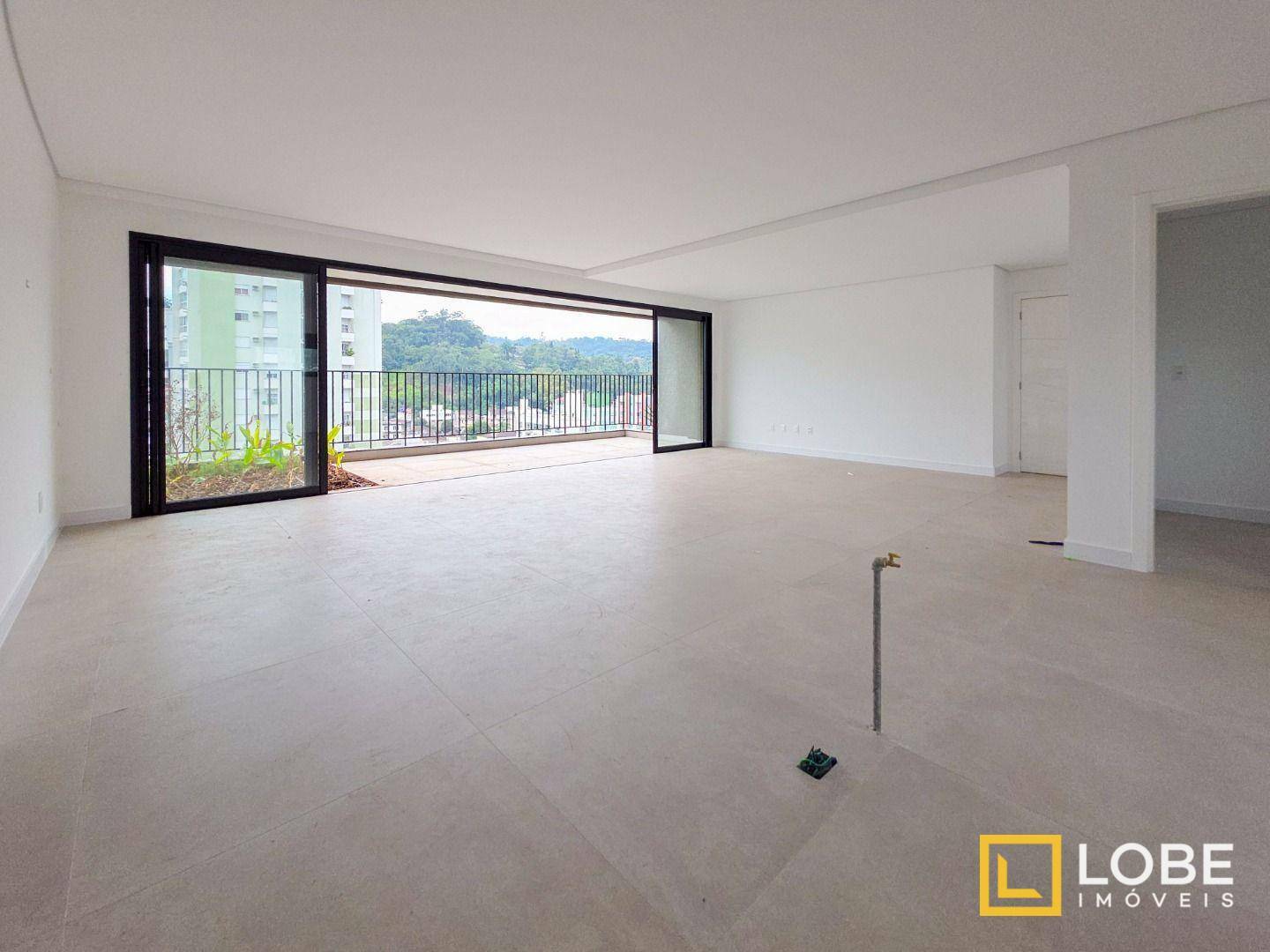 Apartamento à venda com 3 quartos, 162m² - Foto 4