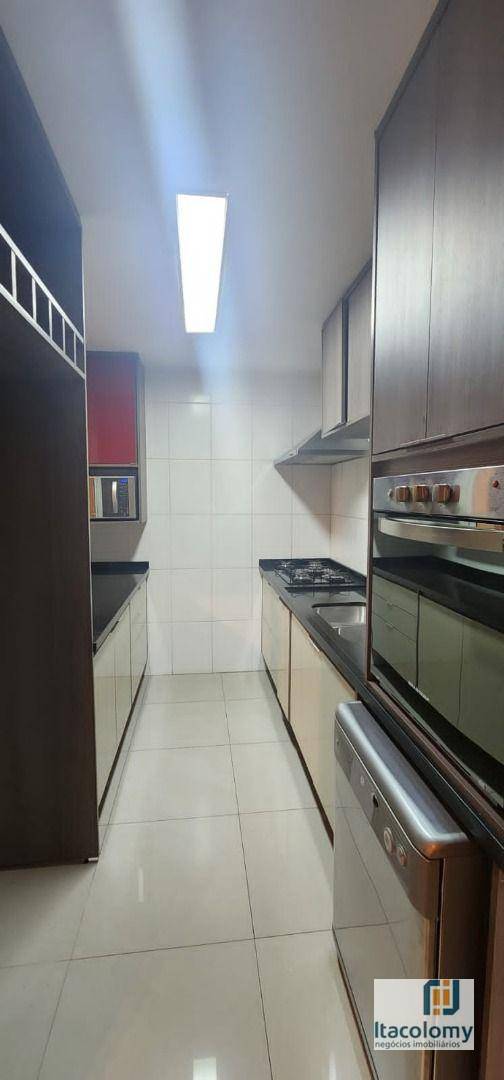 Apartamento à venda com 4 quartos, 156m² - Foto 8