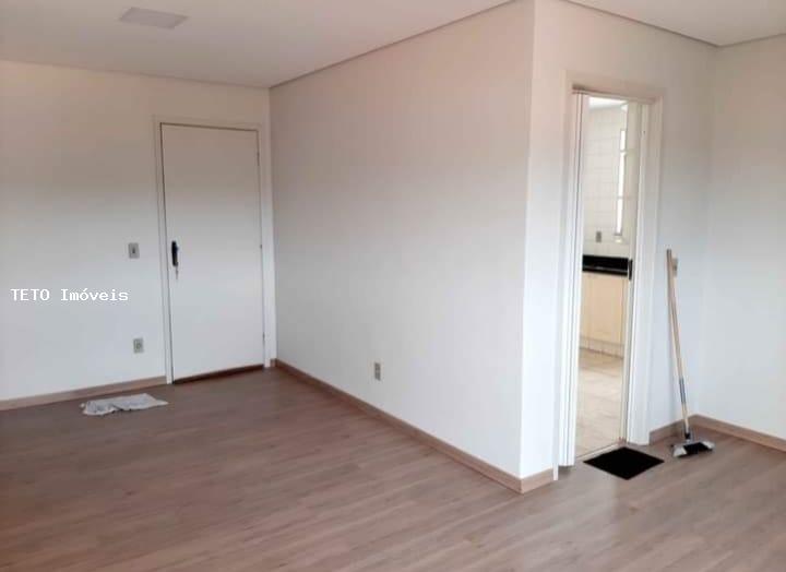 Apartamento à venda com 2 quartos - Foto 2