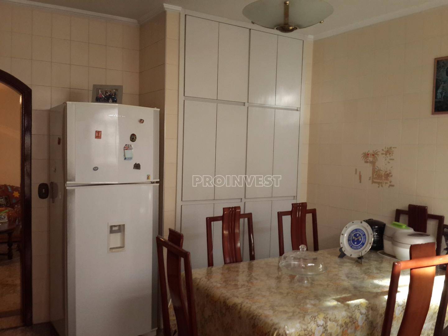 Casa à venda com 3 quartos, 290m² - Foto 4