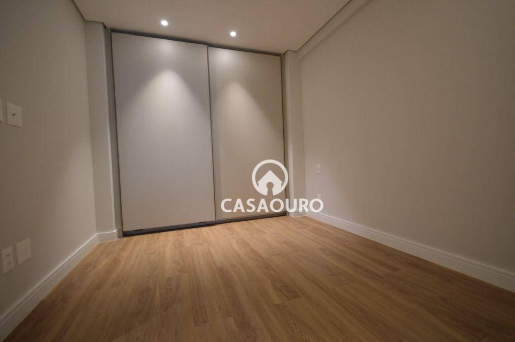 Apartamento à venda com 3 quartos, 138m² - Foto 19