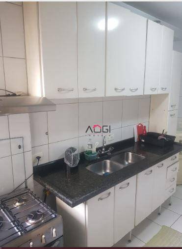 Apartamento para alugar com 3 quartos, 156m² - Foto 10