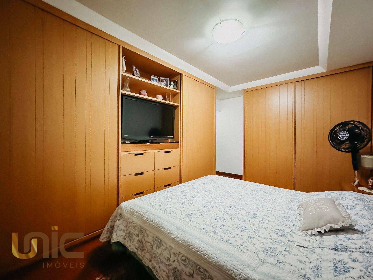 Apartamento à venda com 4 quartos, 172m² - Foto 8