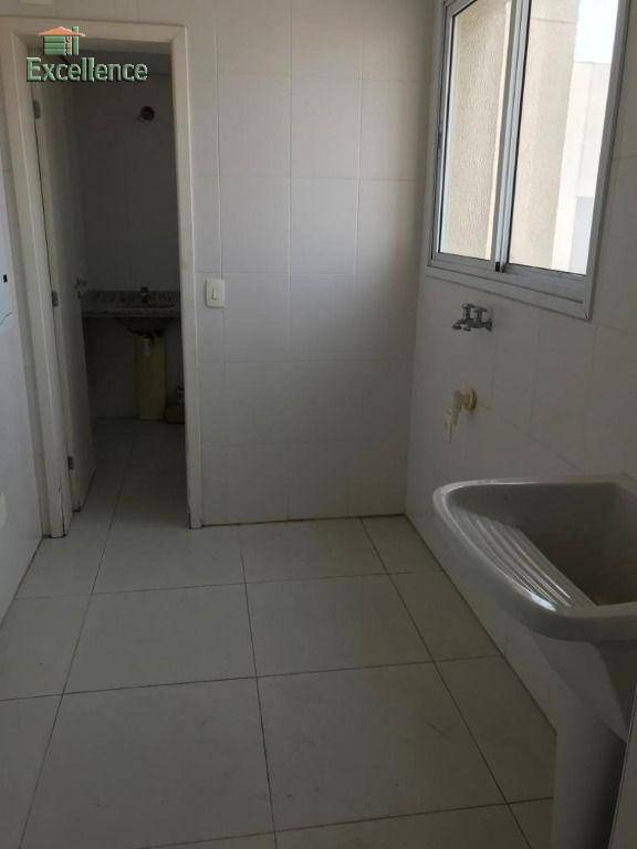 Apartamento à venda com 4 quartos, 213m² - Foto 3