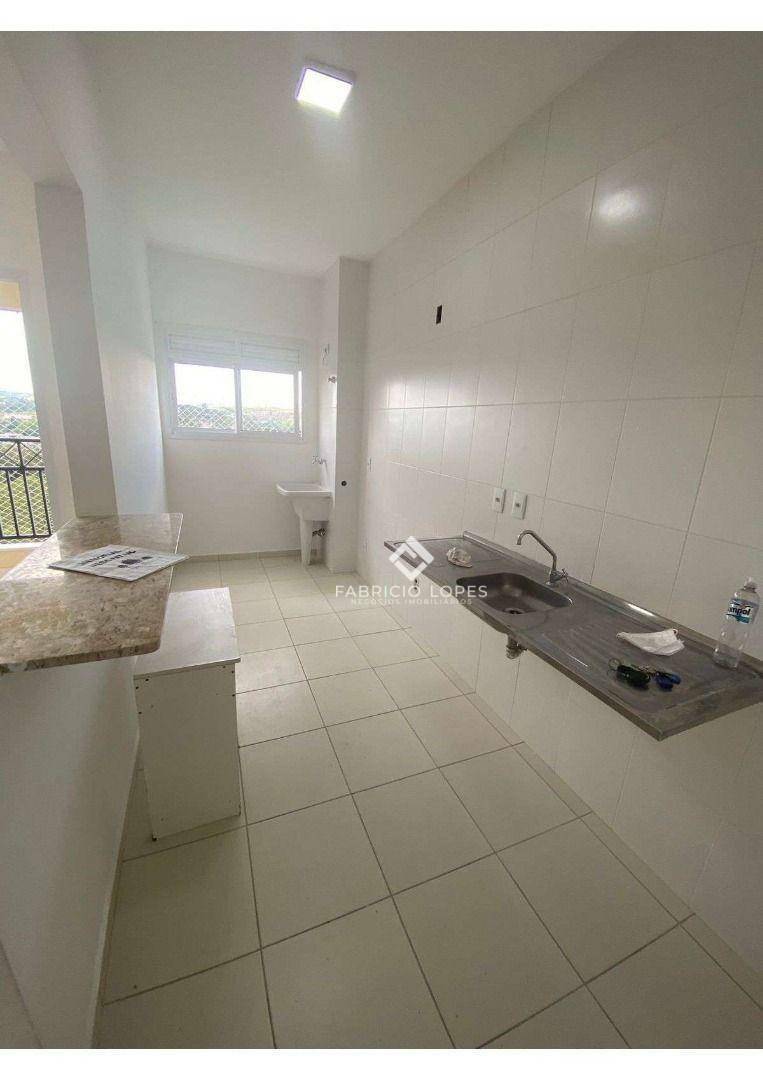 Apartamento à venda com 2 quartos, 60m² - Foto 3