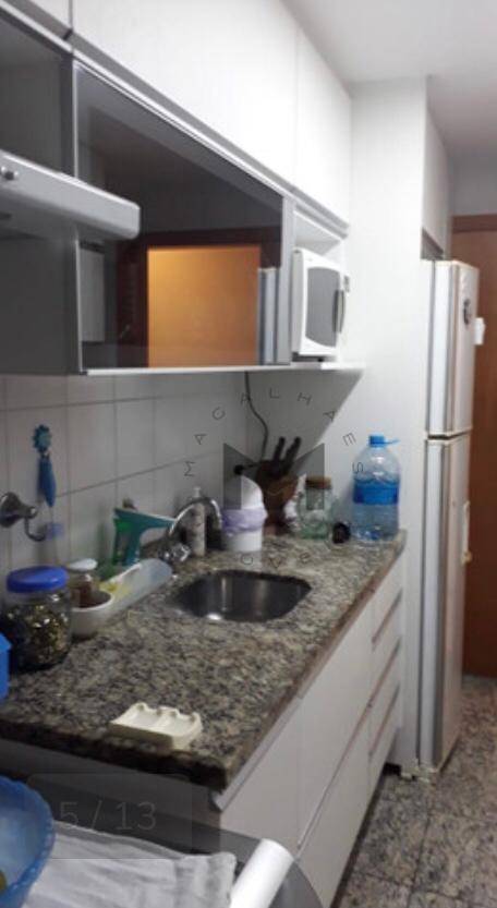 Apartamento à venda com 2 quartos, 75m² - Foto 8