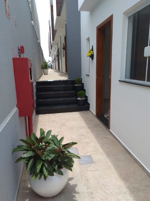 Sobrado à venda com 2 quartos, 60m² - Foto 44