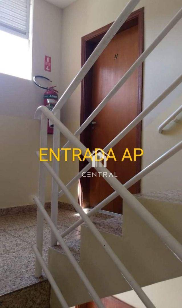 Apartamento à venda com 2 quartos, 52m² - Foto 3