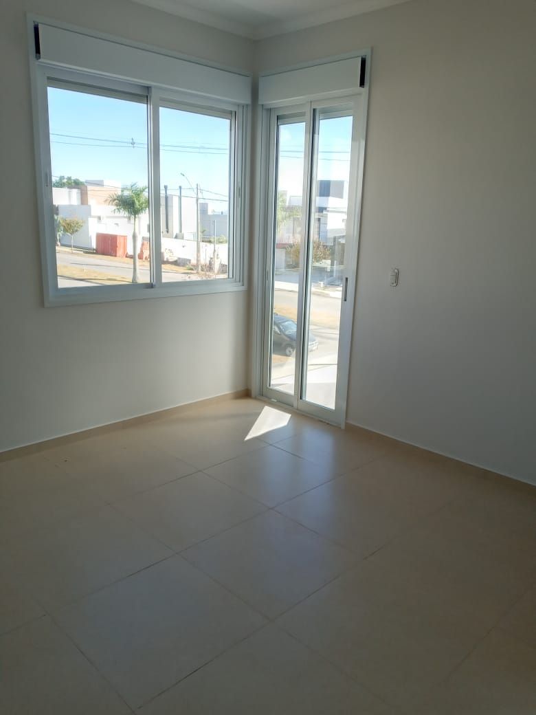 Casa à venda com 3 quartos, 300m² - Foto 15