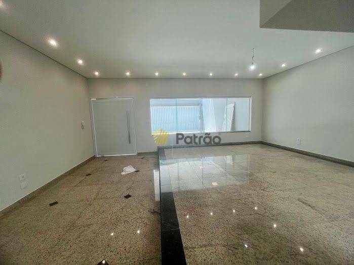 Sobrado à venda com 3 quartos, 244m² - Foto 13