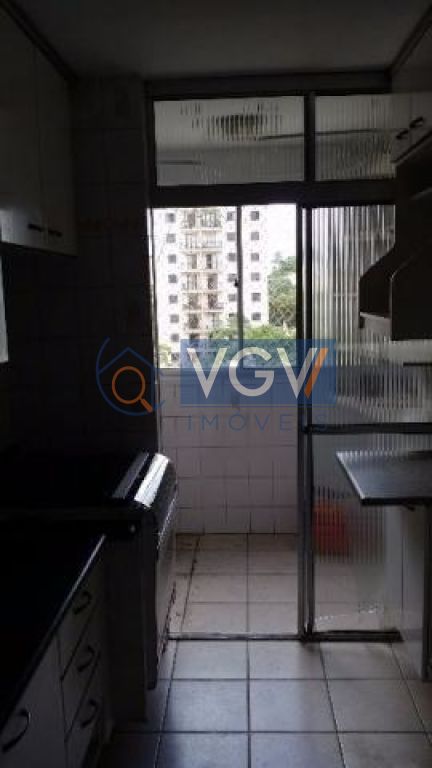 Apartamento para alugar com 2 quartos, 60m² - Foto 8