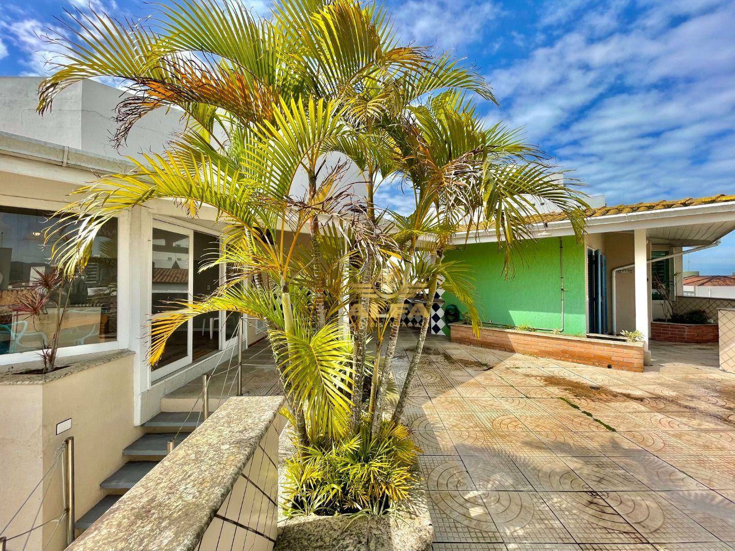 Cobertura à venda com 4 quartos, 200m² - Foto 2