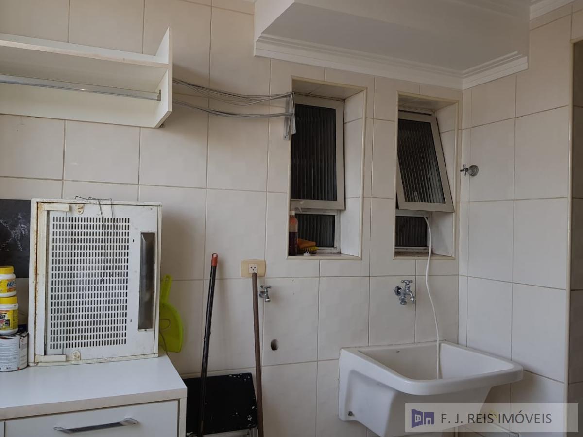 Apartamento à venda com 3 quartos, 90m² - Foto 11